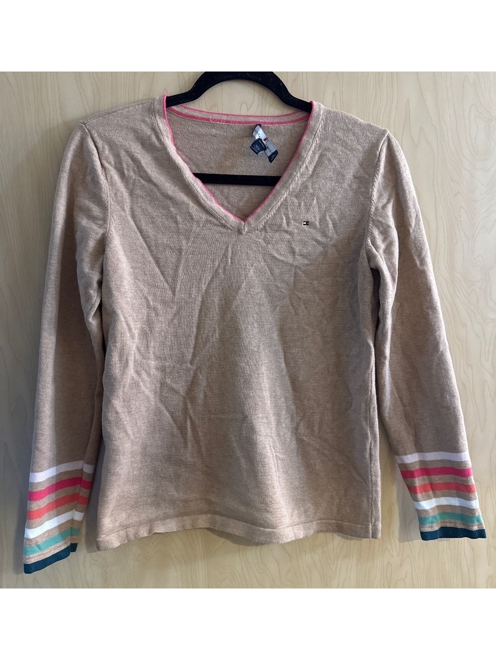 Y2K Tommy Hilfiger V-neck sweater colorful striped cuffs size small